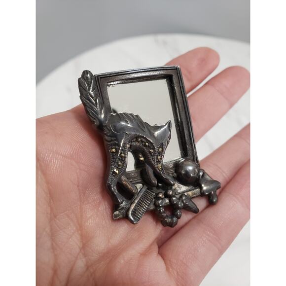 RARE CAT LOOKING AT THE MIRROR 925 STERLING SILVER BROOCH HALLOWEEN VINTAGE - Picture 2 of 6